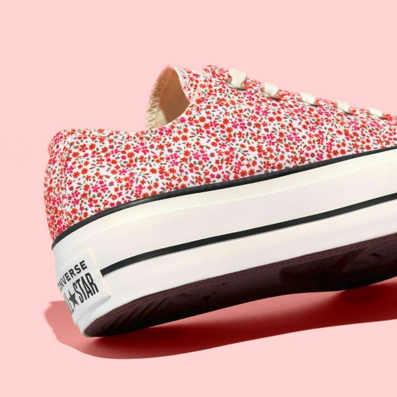 New Chuck Taylor All Star Floral Platform Sneakers - Picture 5 of 5